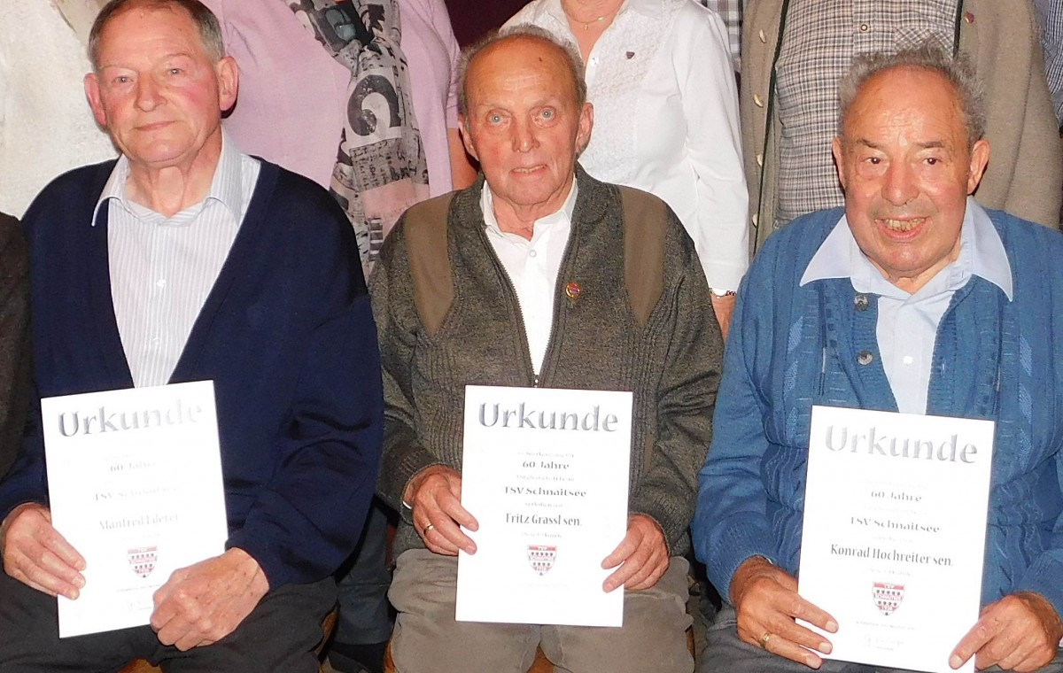 Drei Urgesteine des TSV sind seit vielen Jahren ehrenamtlich aktiv: Von links Rudi Lee (35 Jahre), Günter Verbega (35) und Dr. Arnold Böhm (45)